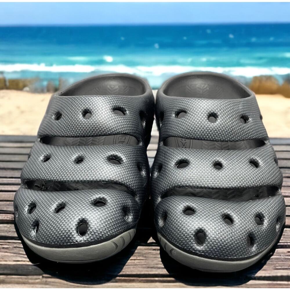 KEEN Yogui Arts Slipper Graphite Slip On Clogs Ye Shoes Mens Size 10 FAST SHIP - Picture 2 of 15